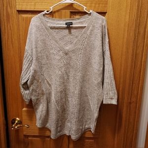 Torrid size 1 (XL/1X) Gray Lightweight Sweater with 3/4 Sleeves